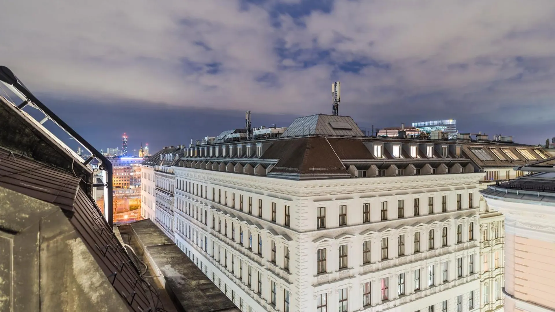 Apartment Executive Suite Schottenring Vienna