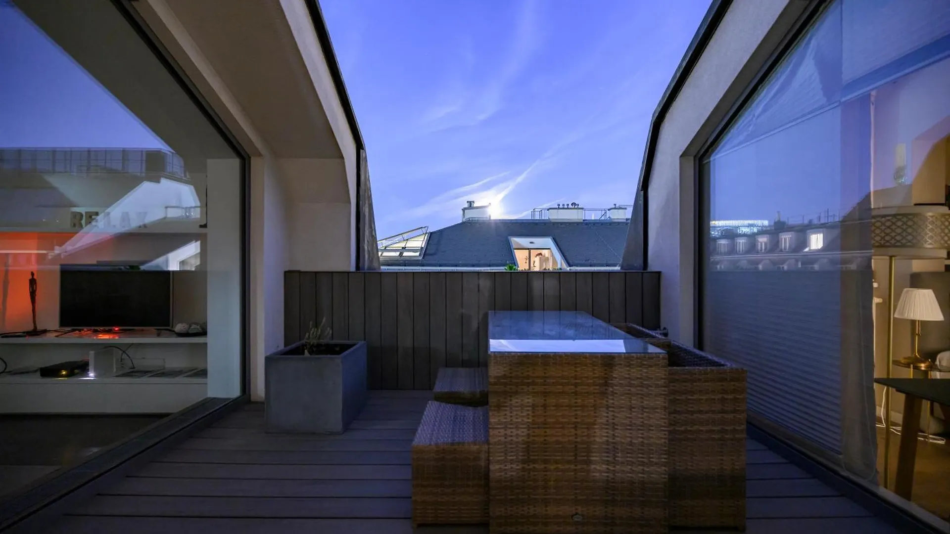 Executive Suite Schottenring Vienna Apartment
