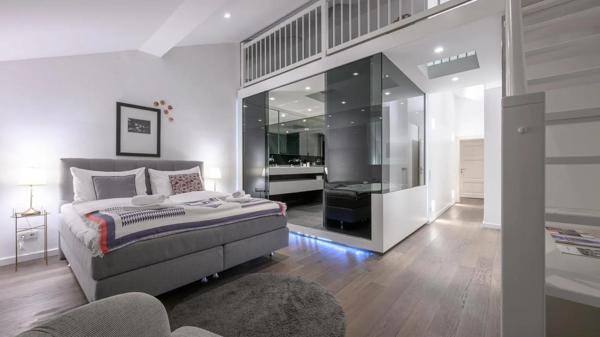 Apartment Executive Suite Schottenring Vienna
