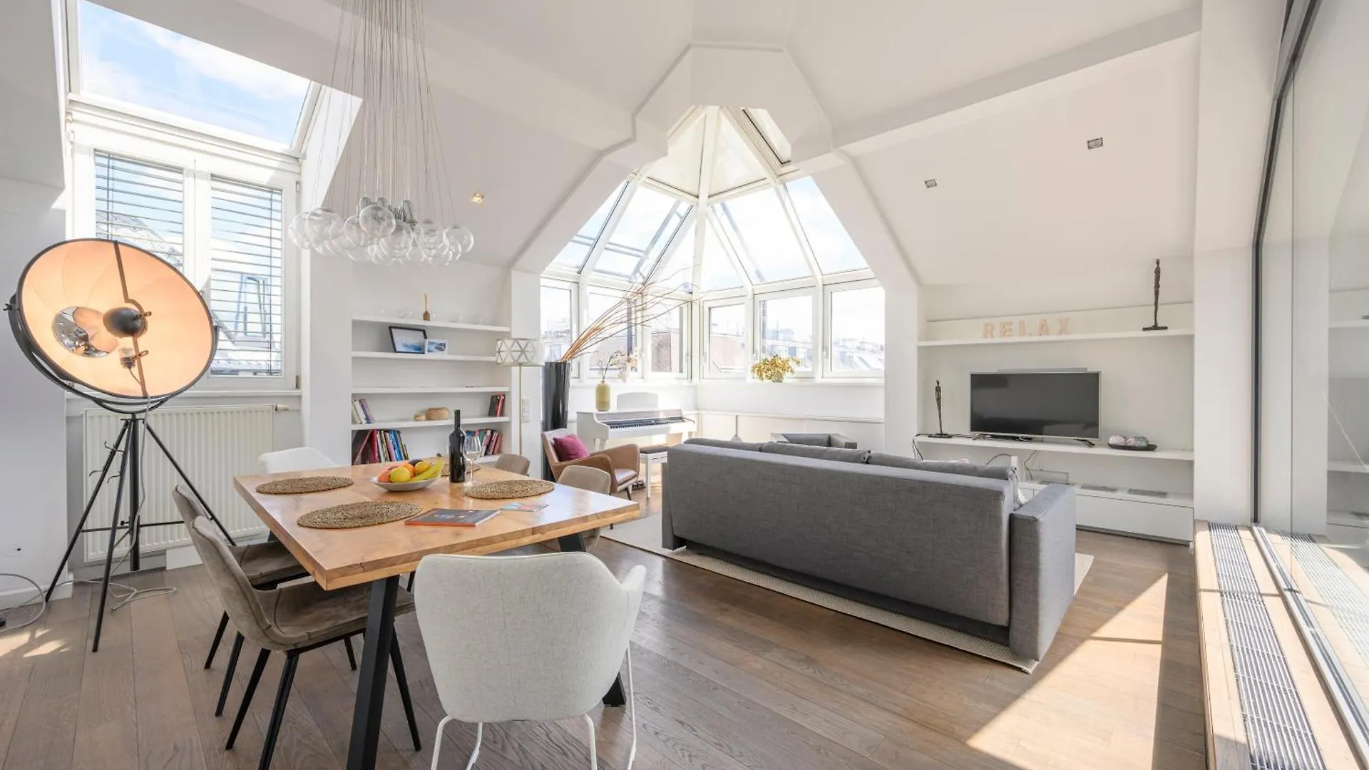 Apartment Executive Suite Schottenring Vienna